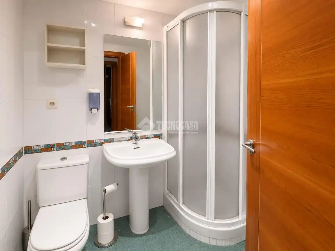 Bathroom of Flat for sale in Torrejón de Ardoz  with Heating and Terrace