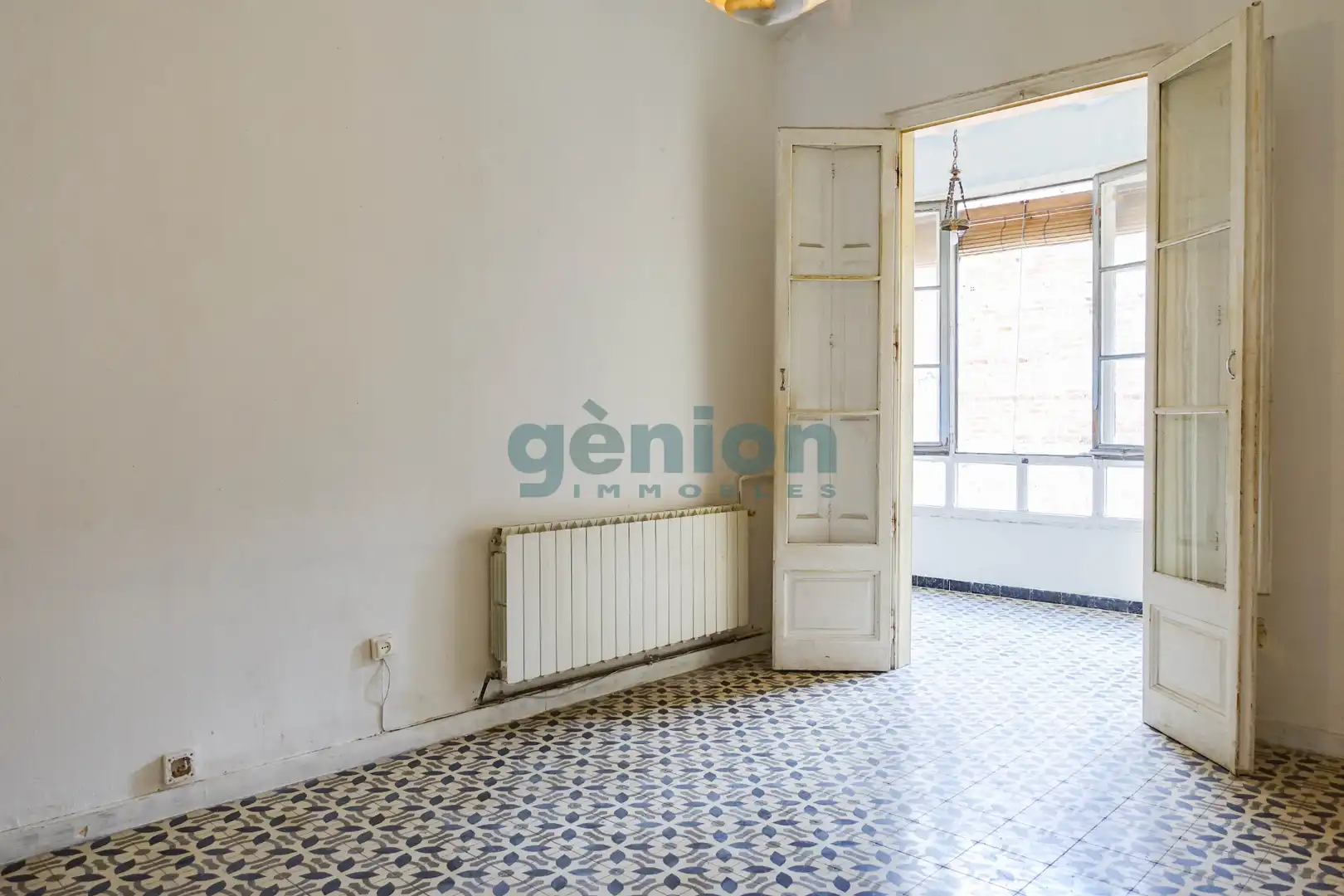 Habitación de Piso en venta en Girona con Calefacción, Terraza y Balcón