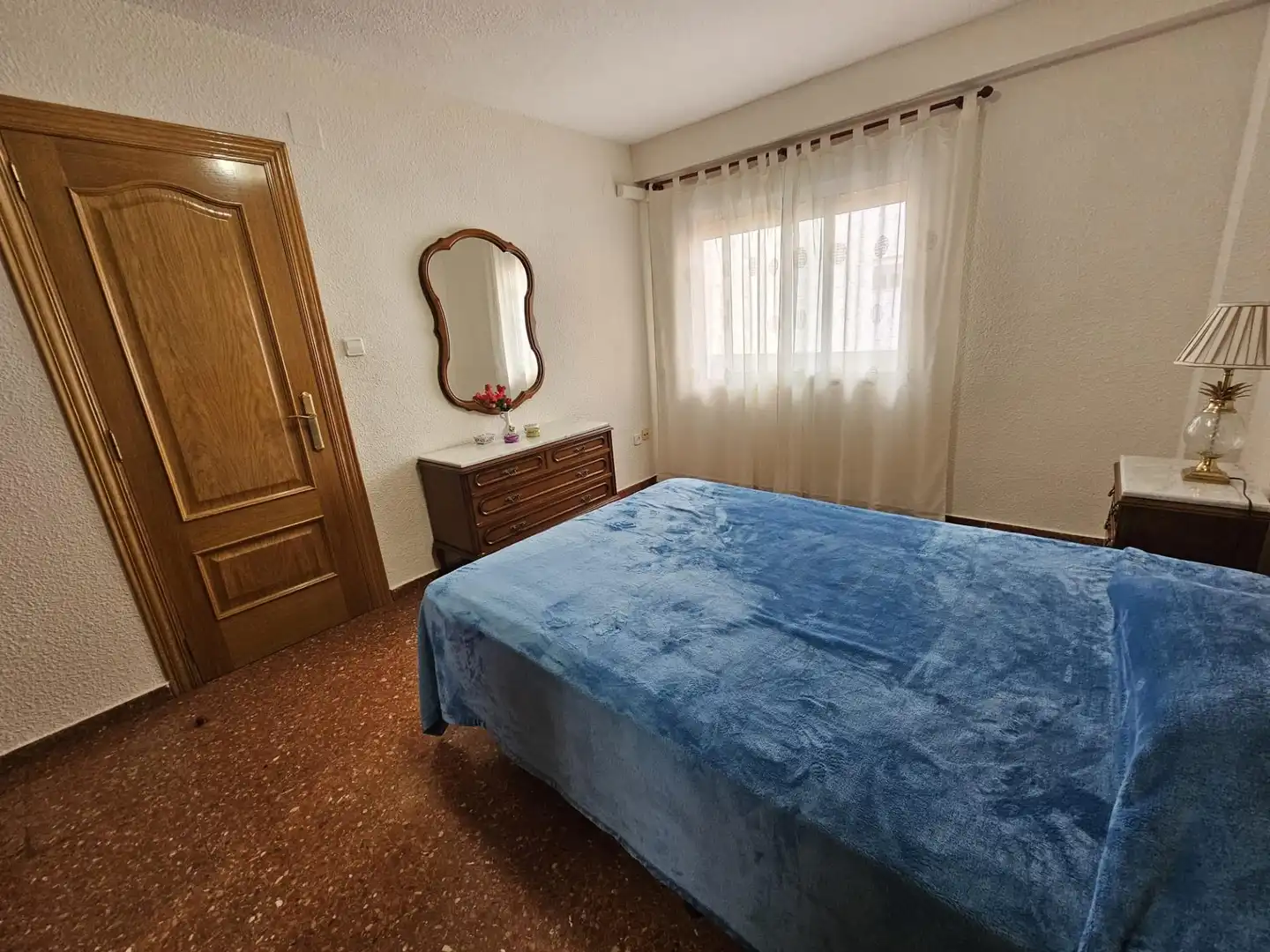 Bedroom of Flat for sale in Valencia  with Air Conditioner, Furnished and Balcony