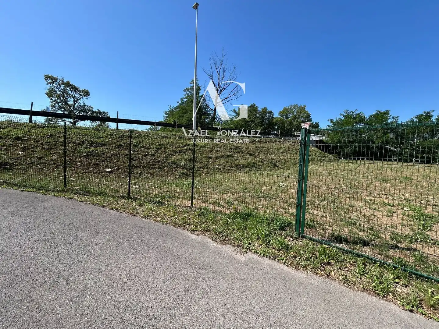 Residencial en venta en Saro