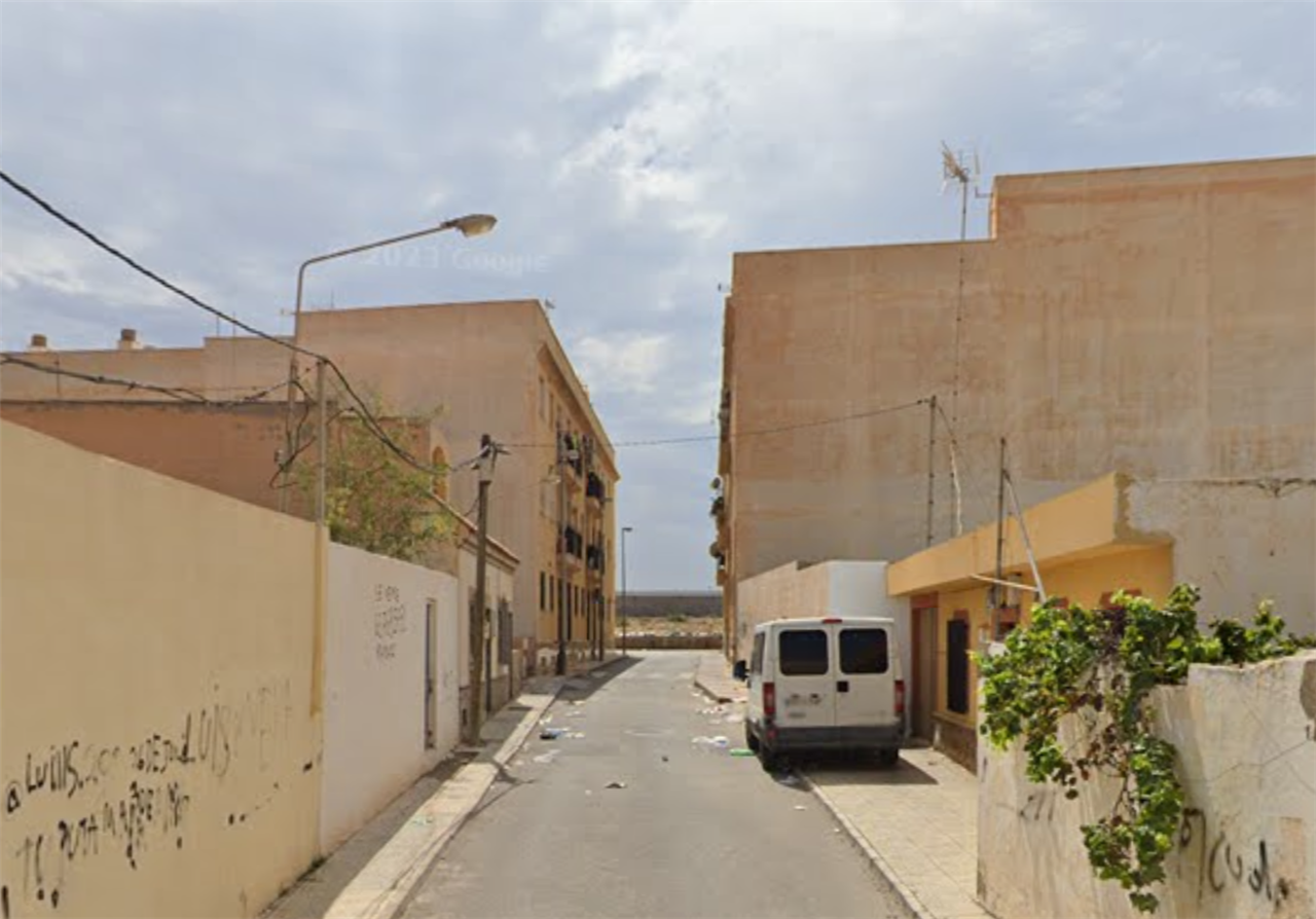Vista exterior de Pis en venda en Roquetas de Mar