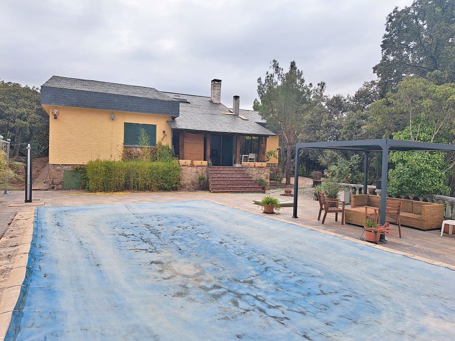 Jardín de Casa o chalet en venta en Navalagamella con Calefacción, Jardín privado y Parquet