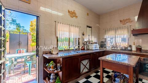 Foto 5 de Casa o xalet en venda a Montaraz, 28, Loreto, Sevilla