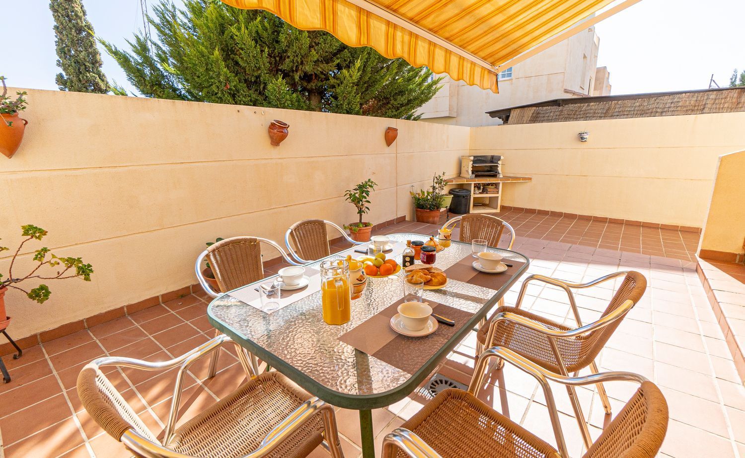 Terrassa de Casa o xalet en venda en Rincón de la Victoria amb Aire condicionat, Jardí privat i Terrassa