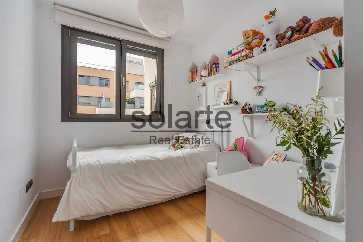 Bedroom of Ground floor for sale in Nou Barris