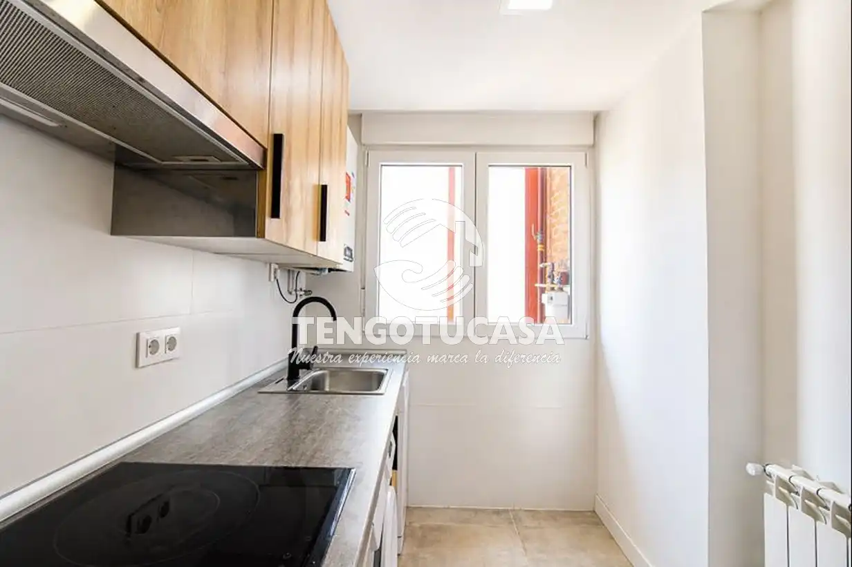 Kitchen of Flat for rent in Madrid  with Air Conditioner, Heating and Furnished