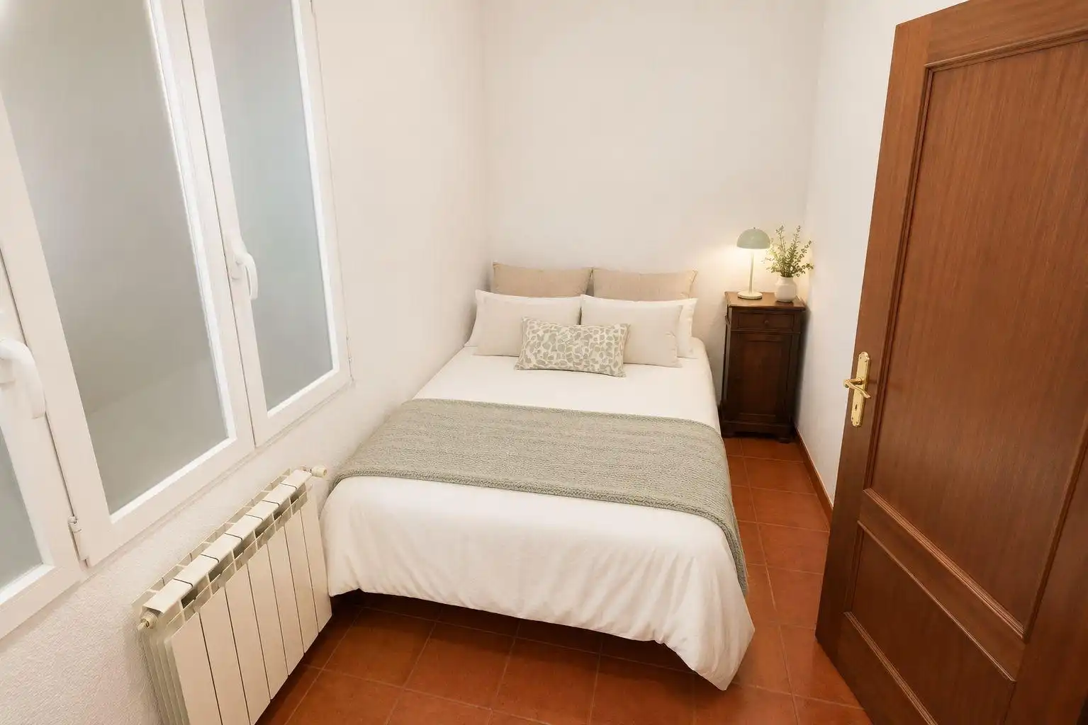 Bedroom of Flat for rent in Madrid  with Heating, Furnished and Balcony