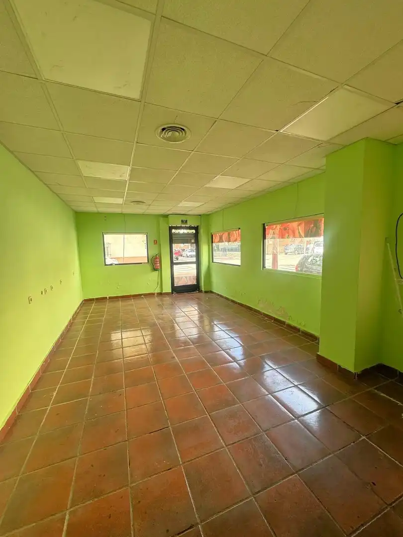 Local comercial de lloguer a Bulevar - Plaza Castilla
