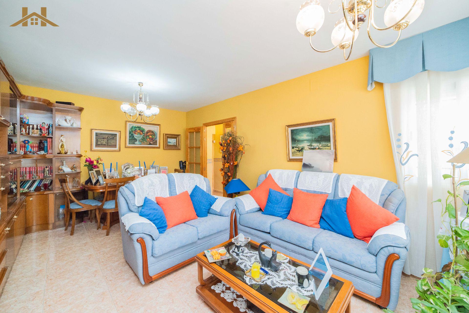 Sala d'estar de Casa o xalet en venda en Santa Cruz del Retamar amb Aire condicionat, Calefacció i Jardí privat