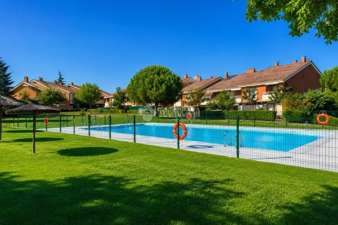Swimming pool of Flat for sale in Illescas  with Air Conditioner and Heating