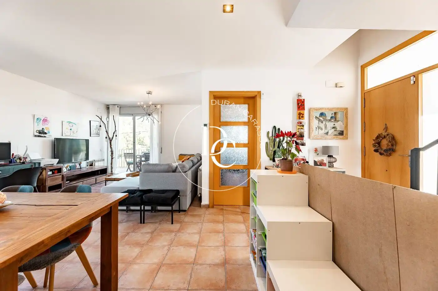Sala de estar de Casa o chalet en venta en Canyelles con Aire acondicionado, Calefacción y Jardín privado