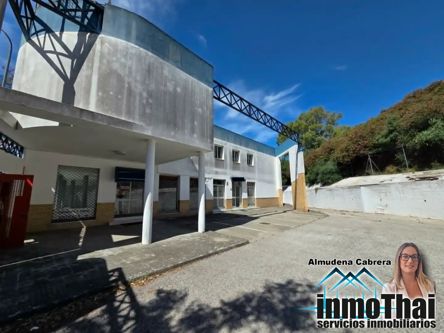 Exterior view of Industrial buildings for sale in Jerez de la Frontera