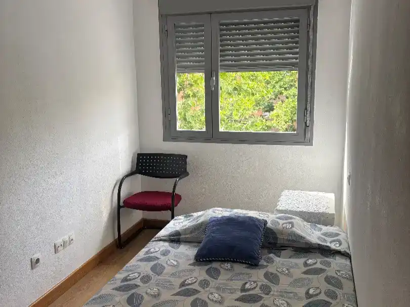 Bedroom of Flat for rent in Carabanchel