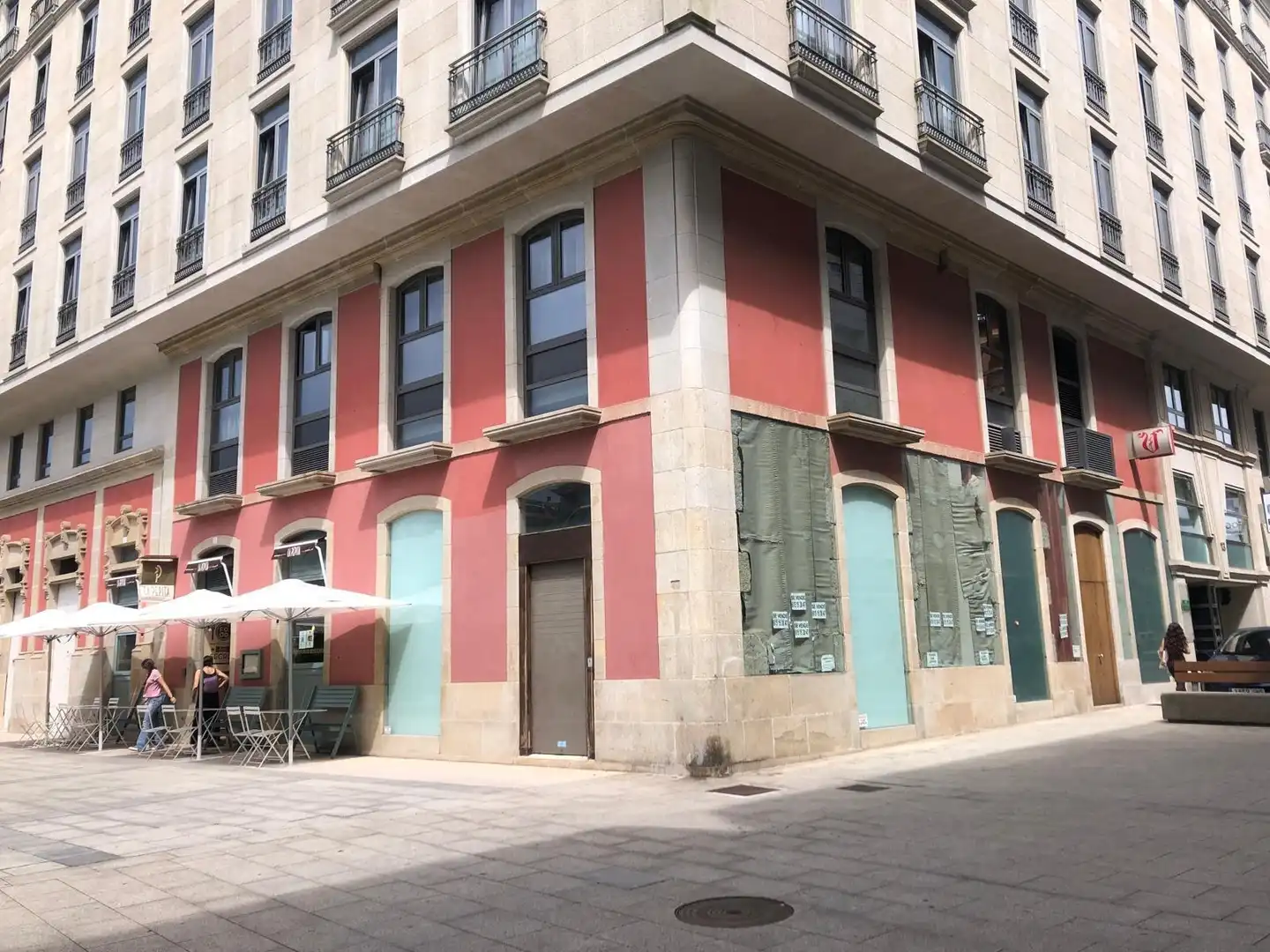 Local comercial en venta en Calle Calle de Ramón y Cajal, 13 13