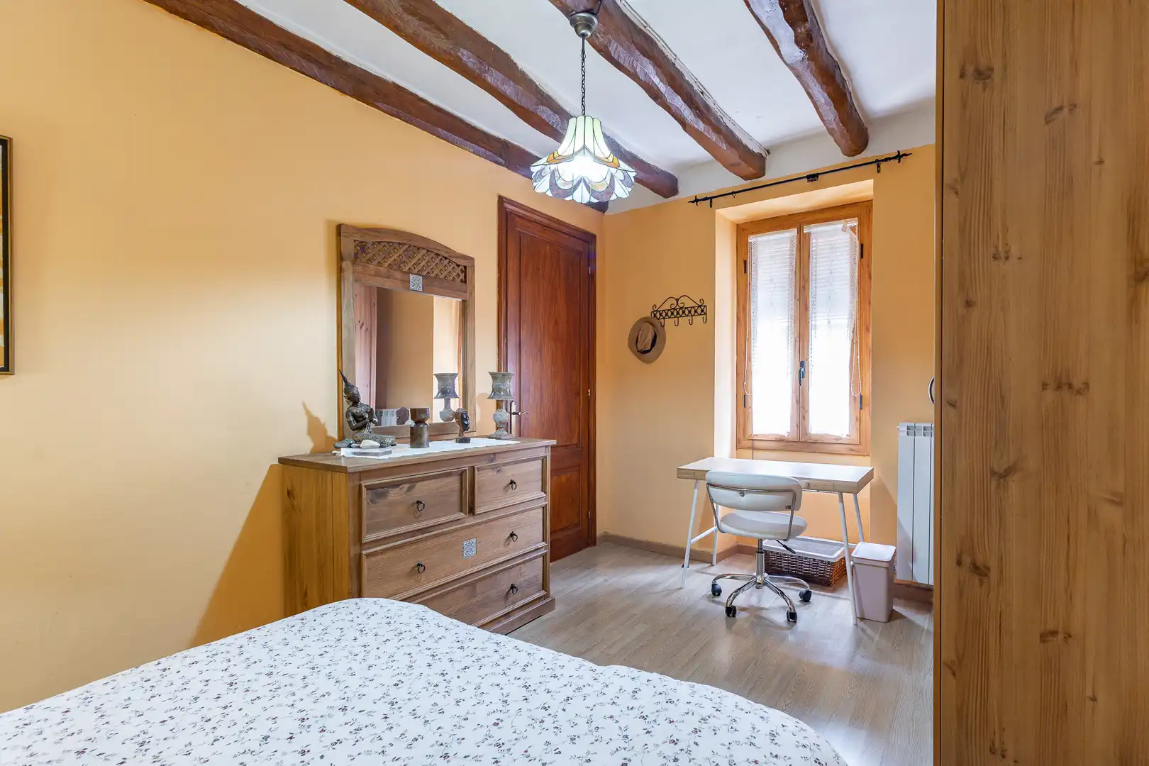 Habitación de Casa adosada en venta en Torrelavit con Calefacción y Terraza