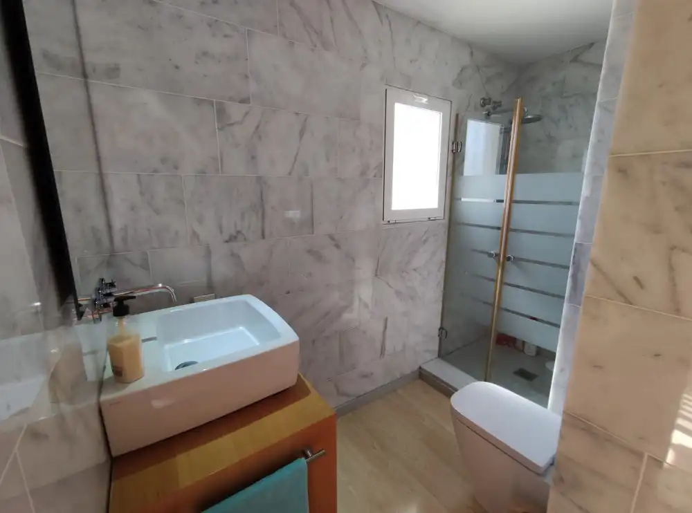 Baño de Ático en venta en Elda