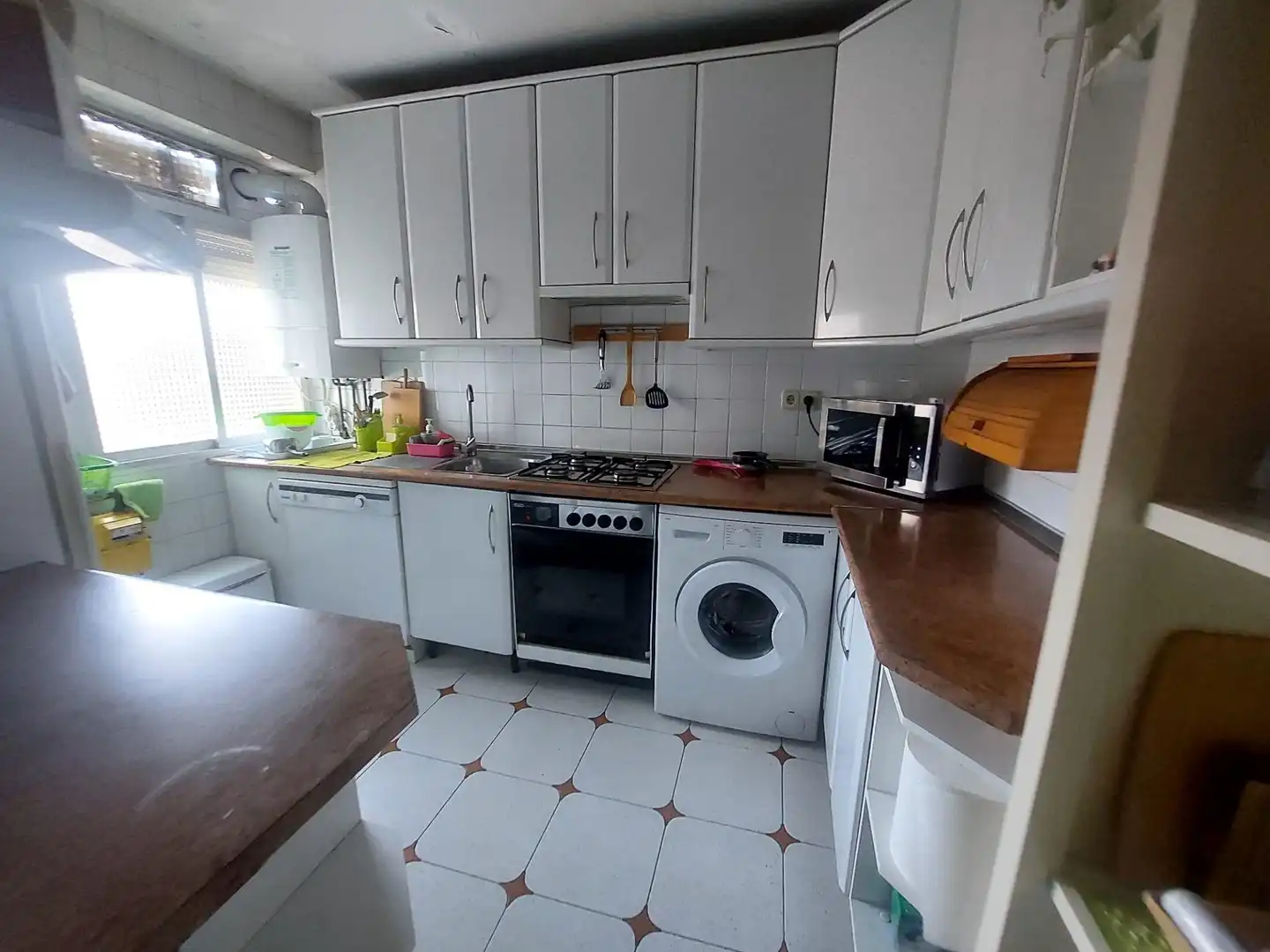 Cocina de Piso en venta en Madrid con Calefacción, Terraza y Amueblado