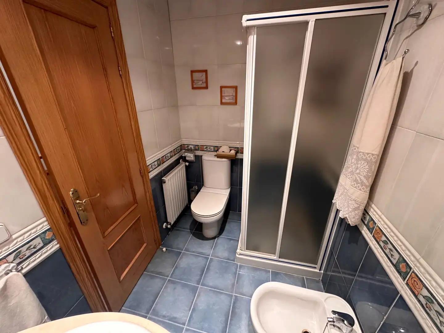Badezimmer von Haus oder Chalet zum Verkauf in Cuenca mit Heizung, Terrasse und Möbliert
