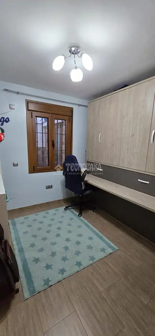 Bedroom of Flat for sale in Sevilla