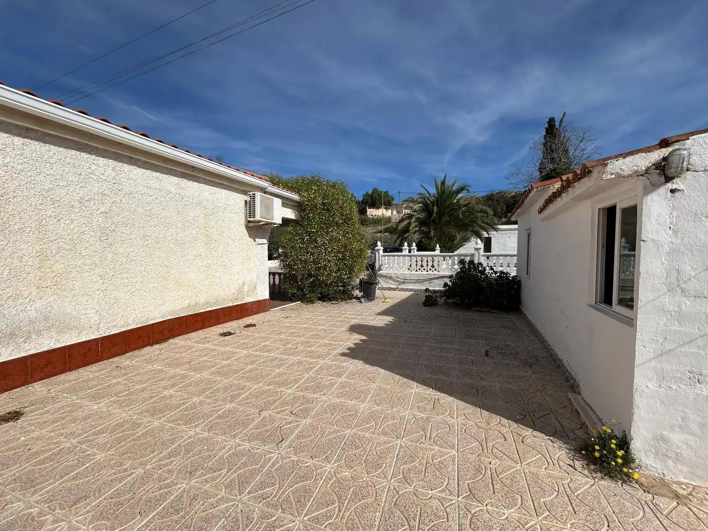Exterior view of Houses for sale in Aspe  with Air Conditioner, Private garden and Terrace