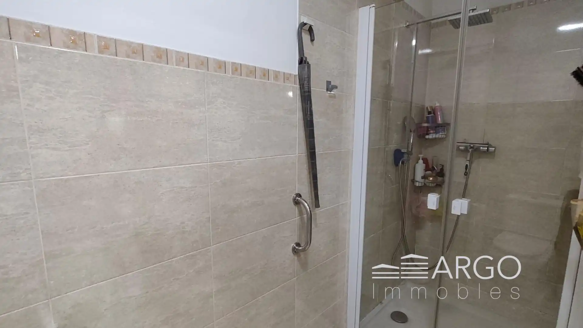 Baño de Piso en venta en Rubí con Aire acondicionado, Calefacción y Terraza