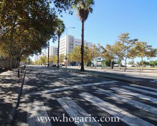 Vista exterior de Local en venda en  Huelva Capital