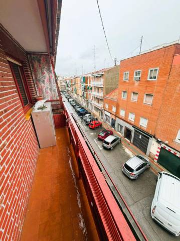 Piso en Venta en Opañel