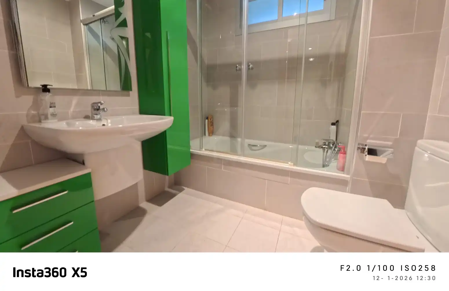 Badezimmer von Wohnung zum Verkauf in  Logroño mit Heizung, Privatgarten und Parkett