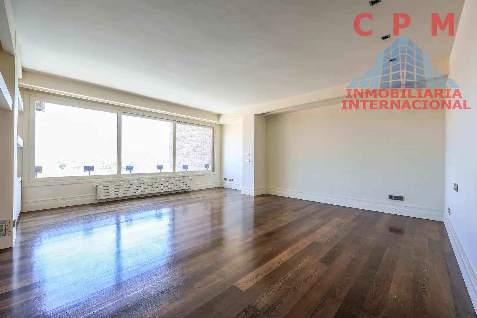 Sala d'estar de Dúplex de lloguer en Madrid amb Aire condicionat, Calefacció i Parquet