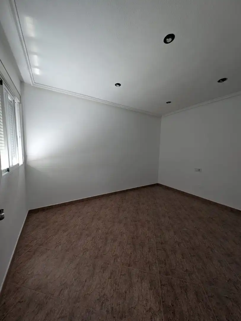 Piso con ascensor en alquiler en LEON MARCO PRAU, imagen 17
