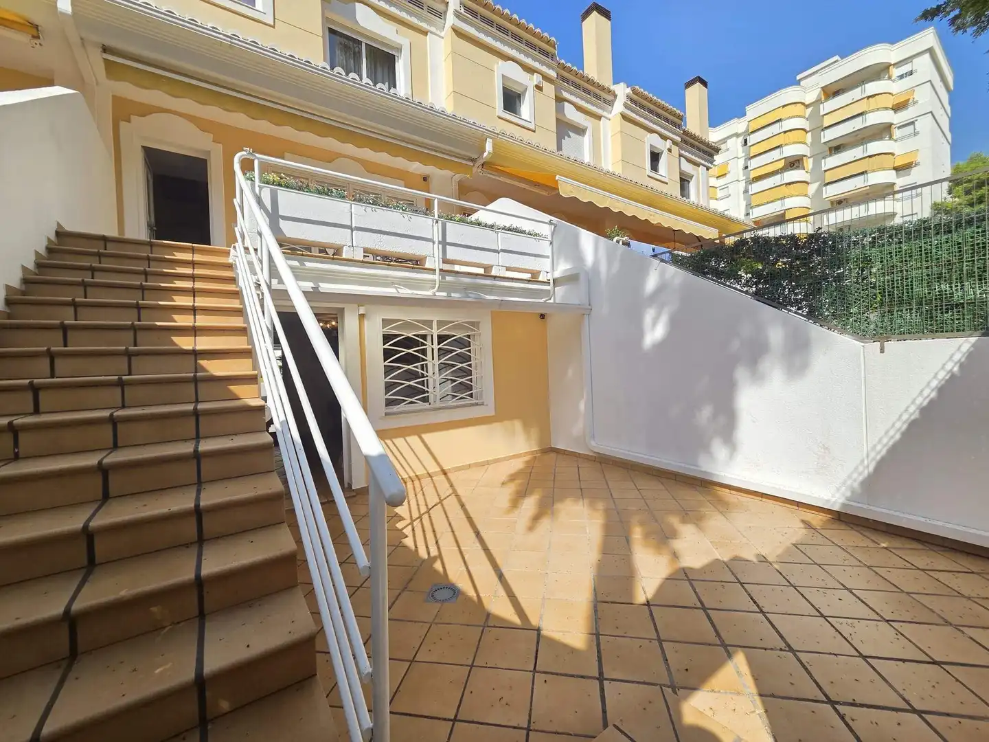 Terrassa de Casa adosada en venda en Gandia amb Aire condicionat, Jardí privat i Terrassa
