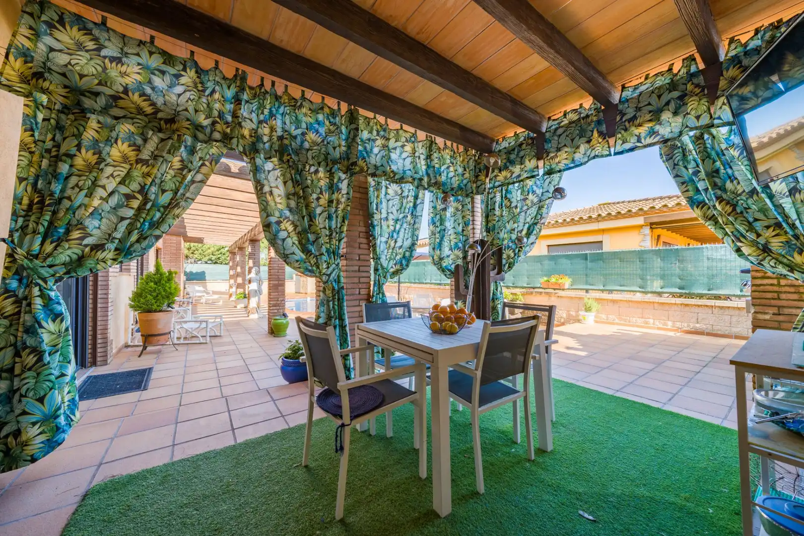 Terrassa de Casa o xalet en venda en Torroella de Fluvià amb Aire condicionat, Calefacció i Jardí privat