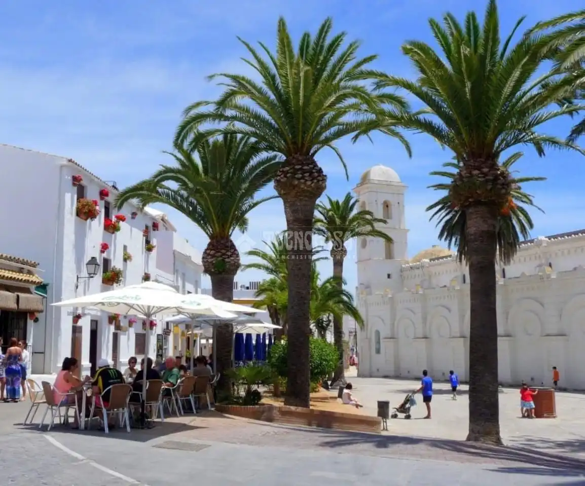 Vista exterior de Casa adosada en venta en Conil de la Frontera con Terraza