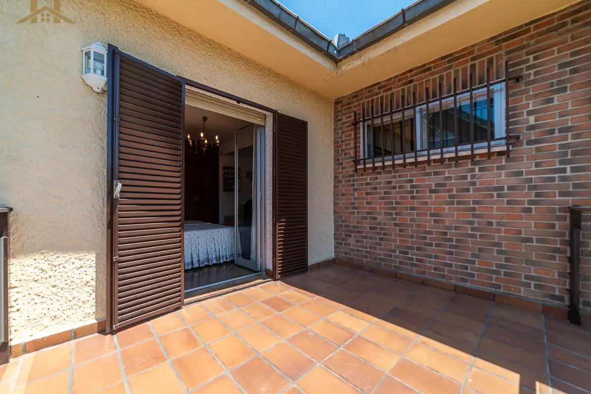 Terrassa de Casa o xalet en venda en Pozuelo de Alarcón amb Calefacció, Jardí privat i Terrassa