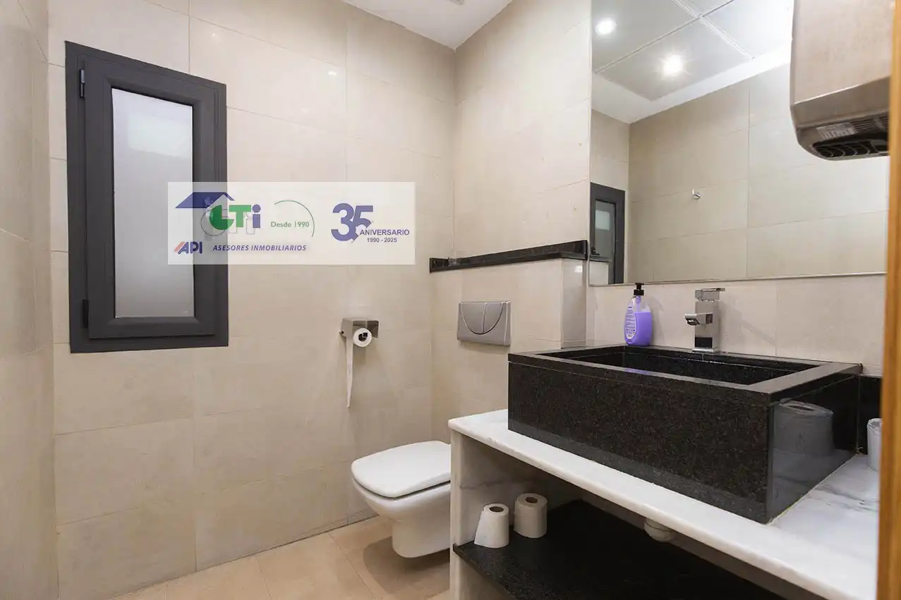 Office space to rent in COSO, imagen 21