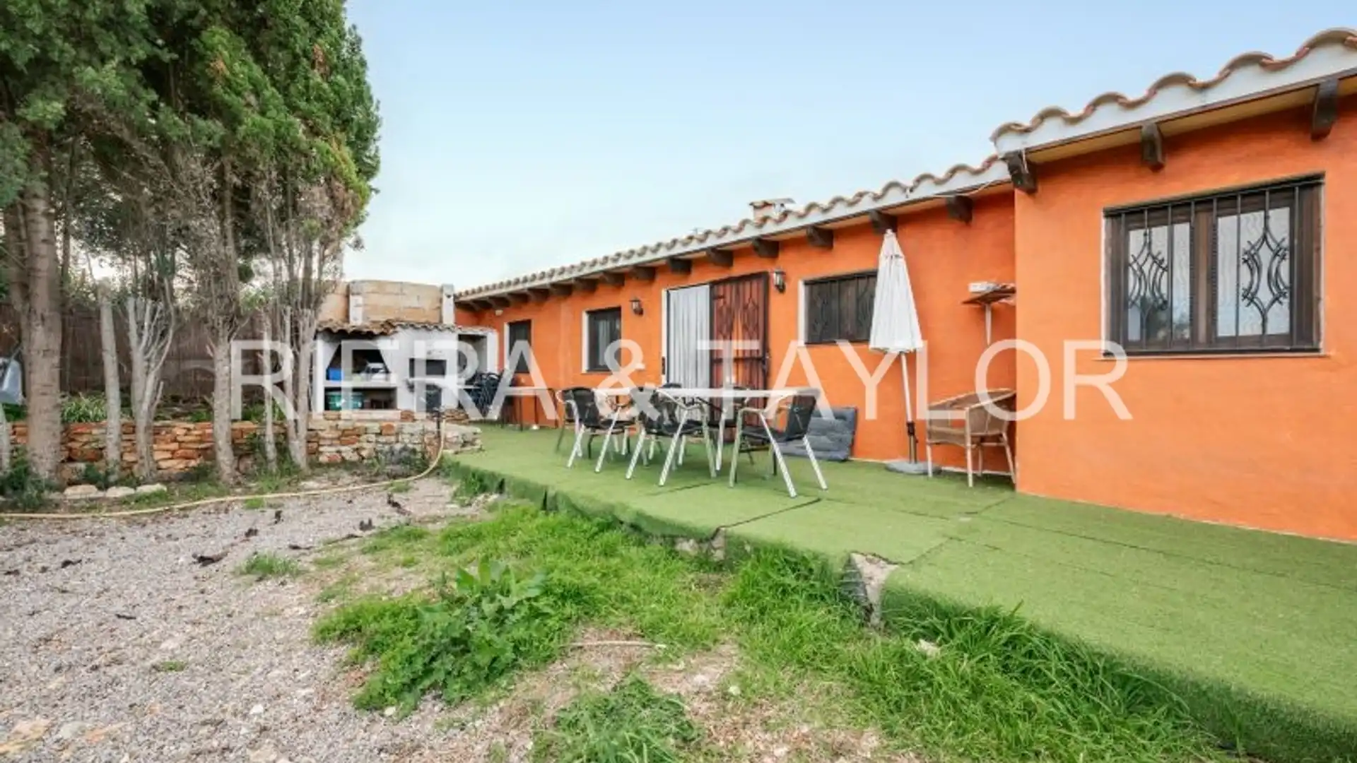 Exterior view of Country homes for sale in Manacor