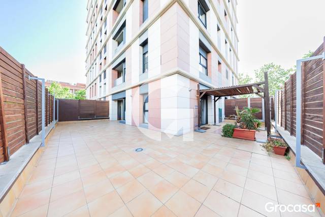 Planta baja en Venta en PZ NACIONS UNIDES en Can Roca