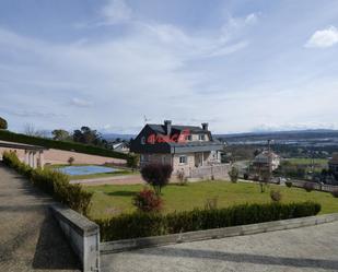 Casa o xalet en venda en Ourense Capital  amb Terrassa, Piscina i Balcó