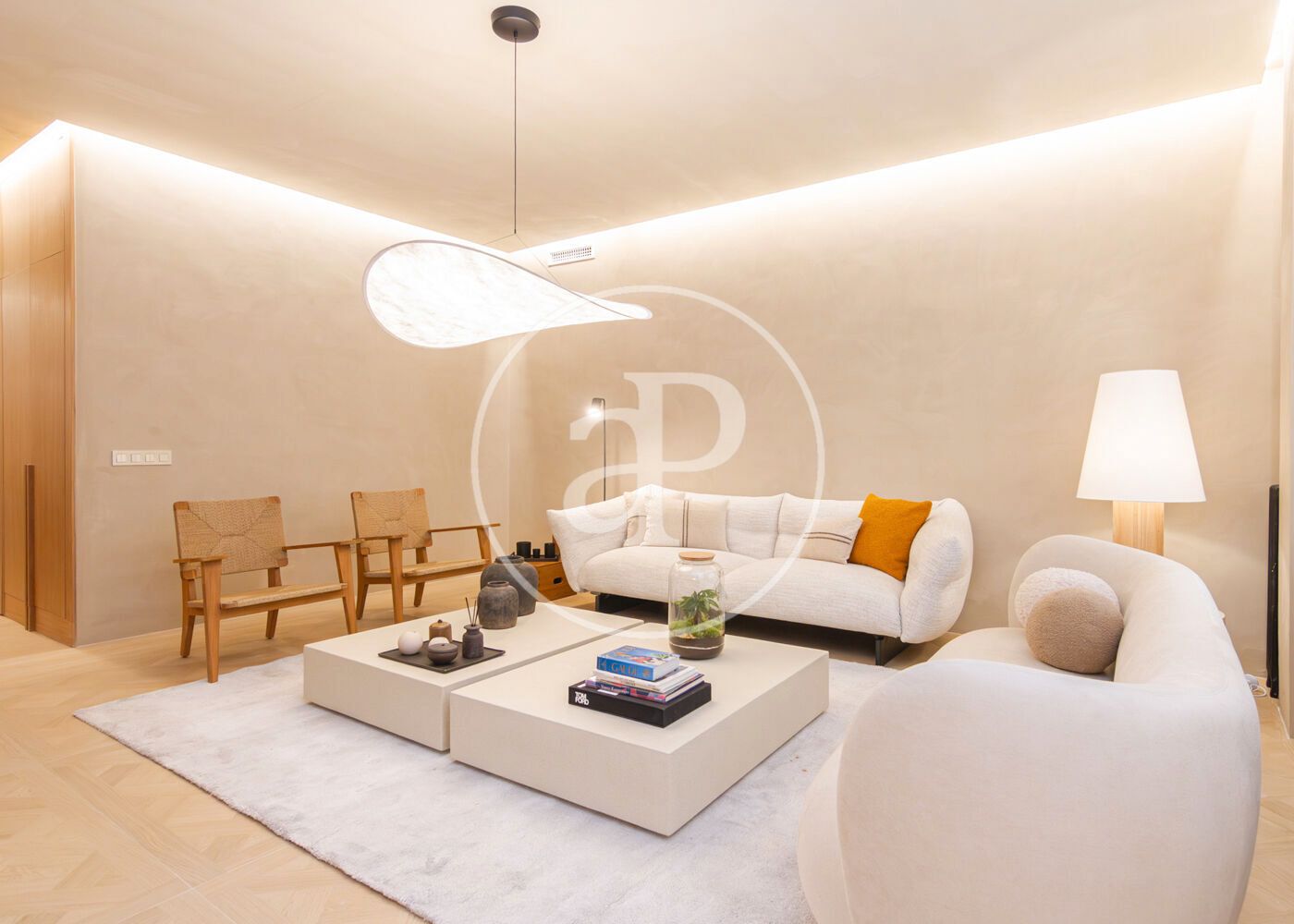 Living room of Flat for sale in  Madrid Capital  with Air Conditioner, Heating and Storage room