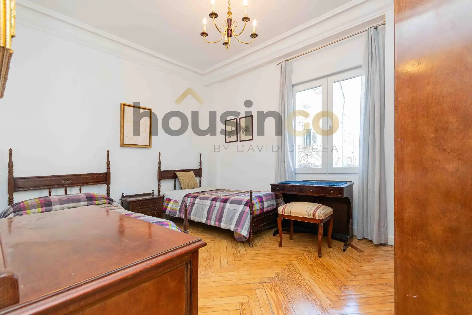 Bedroom of Flat for sale in Madrid  with Heating, Terrace and Storage room