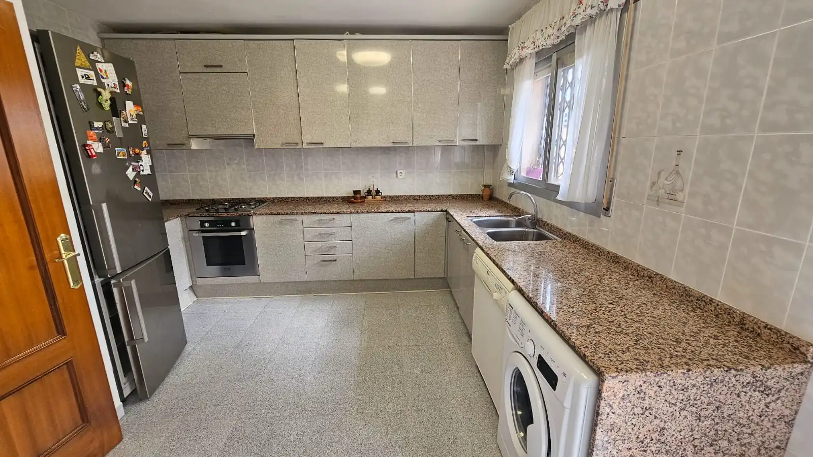 Cocina de Casa adosada en venta en Valls con Aire acondicionado, Calefacción y Jardín privado