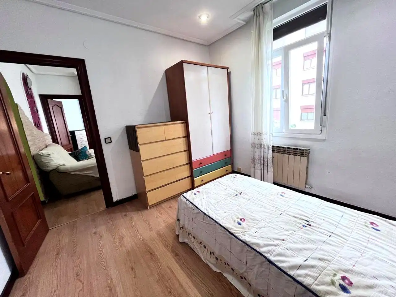Habitación de Piso en venta en Vitoria - Gasteiz con Calefacción, Trastero y Amueblado