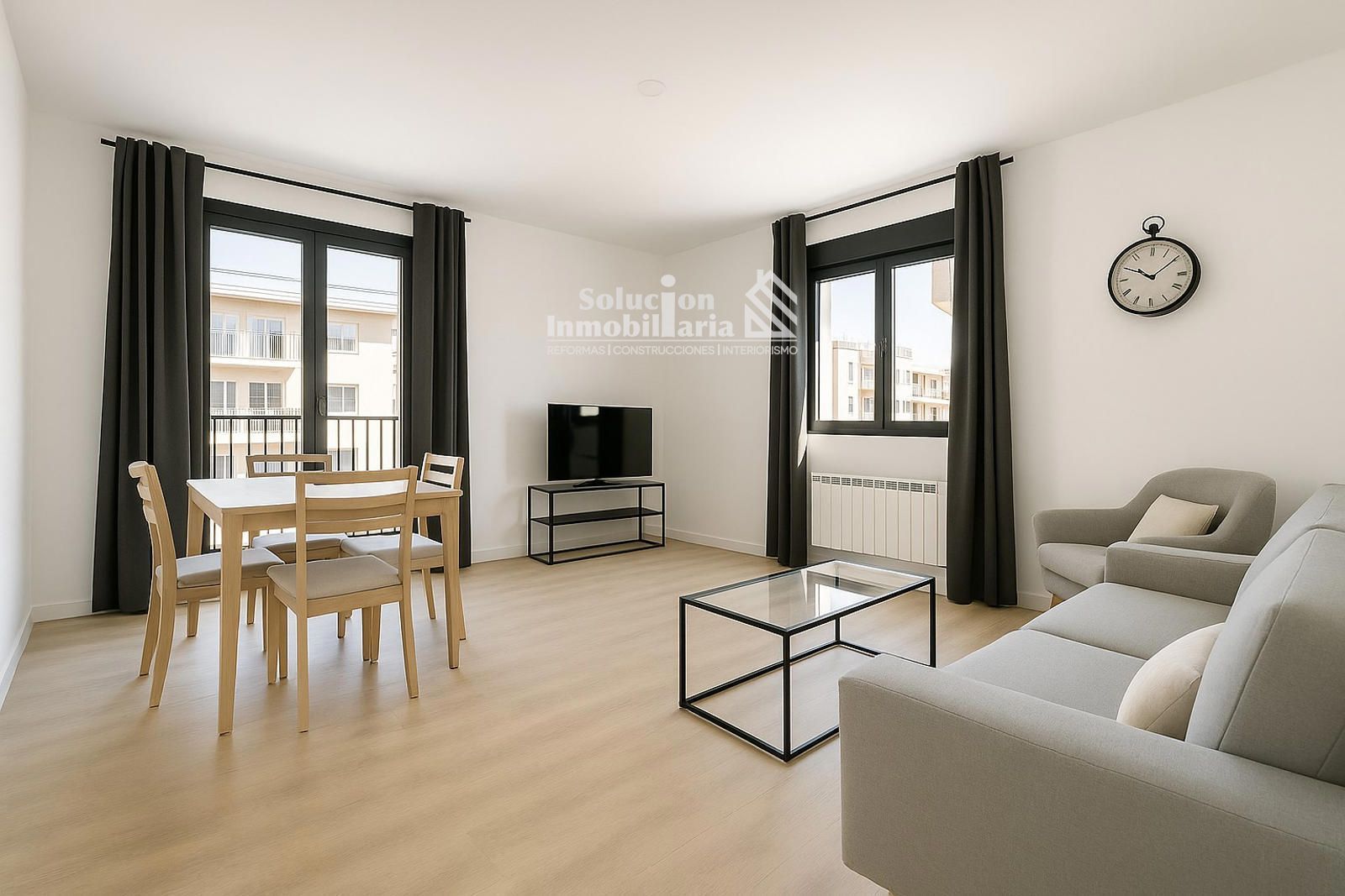 Sala de estar de Piso en venta en Salamanca Capital con Calefacción, Terraza y Balcón