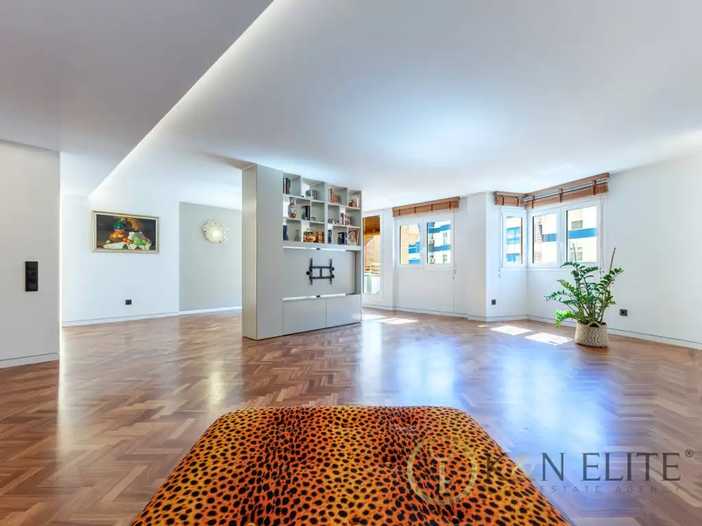 Piso con ascensor en venta en Avenida Maisonnave
