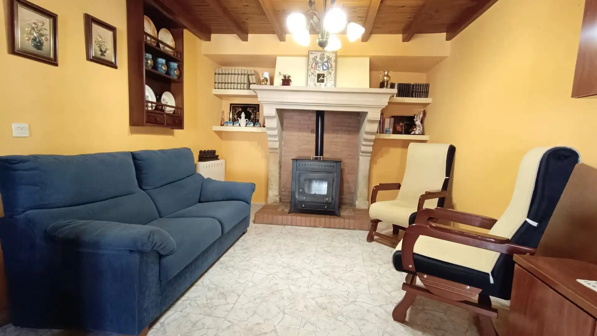 Sala de estar de Casa o chalet en venta en San Muñoz con Terraza y Trastero
