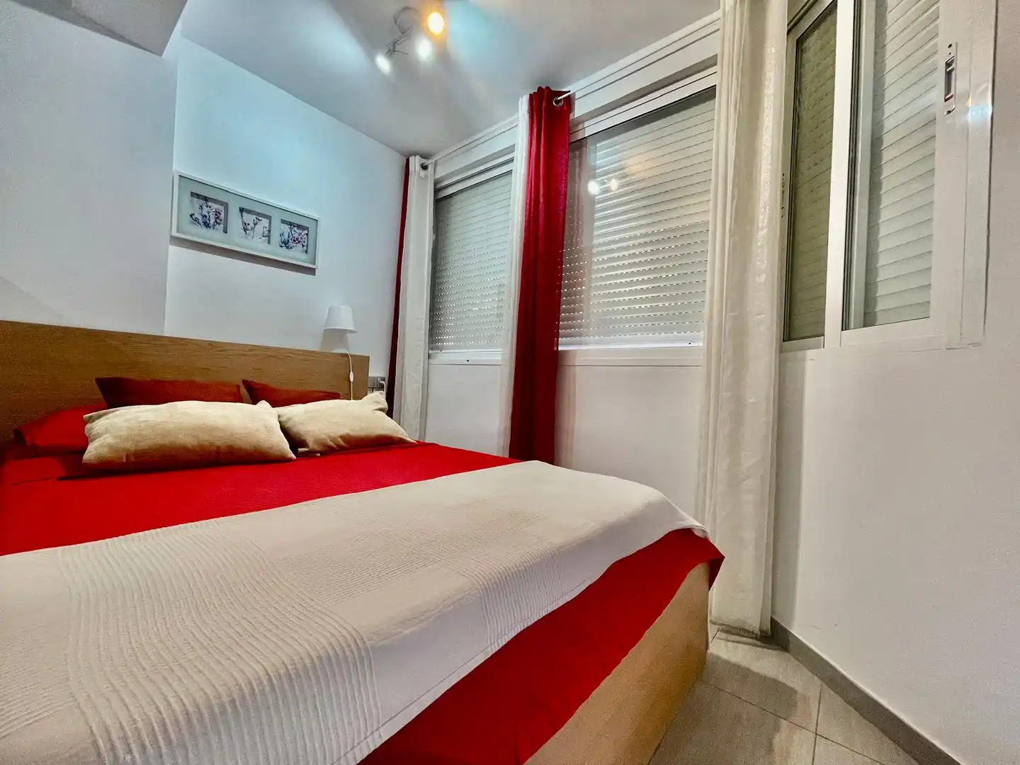 Habitación de Estudio en venta en Vélez-Málaga con Aire acondicionado, Terraza y Amueblado
