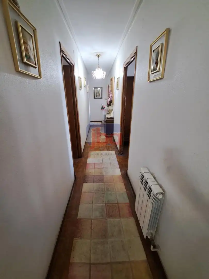 Pis en venda en Ourense Capital  amb Calefacció, Parquet i Terrassa