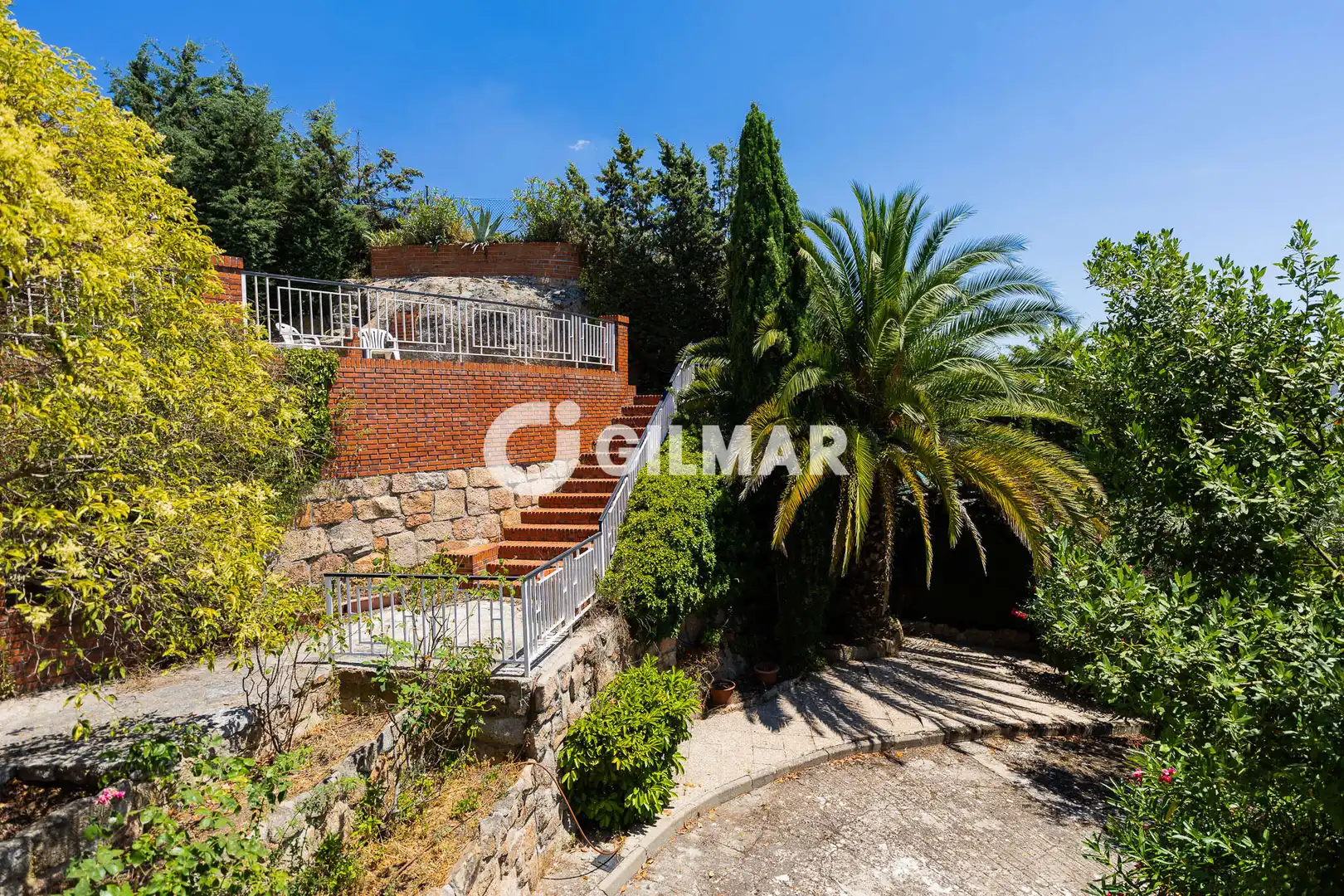 Jardí de Casa o xalet en venda en Hoyo de Manzanares amb Calefacció, Jardí privat i Piscina