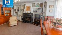 Sala d'estar de Casa o xalet en venda en Villena amb Calefacció, Terrassa i Traster
