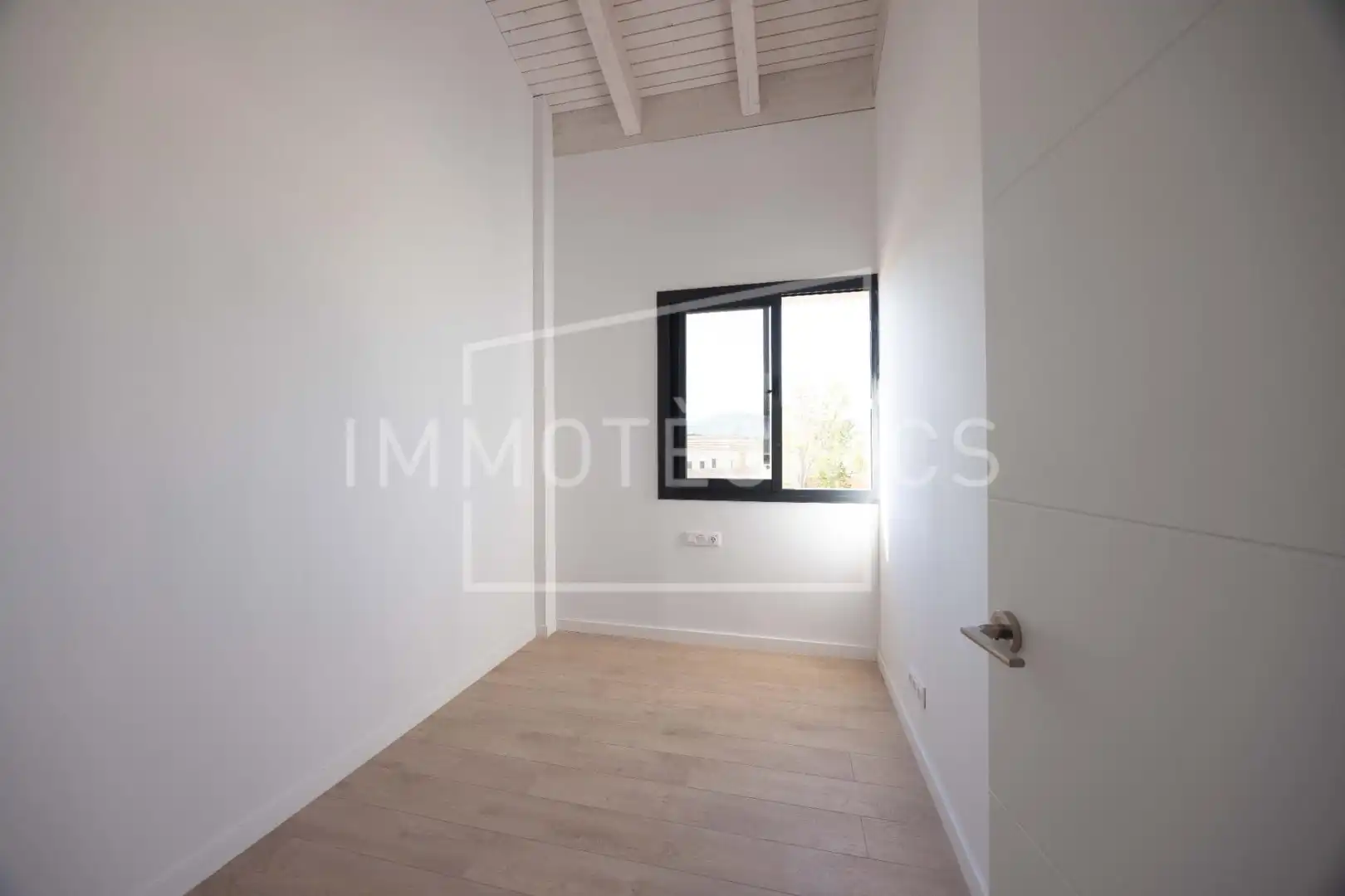 Adosado con jardín en venta en Carrer TURO DE L'HOME, imagen 28